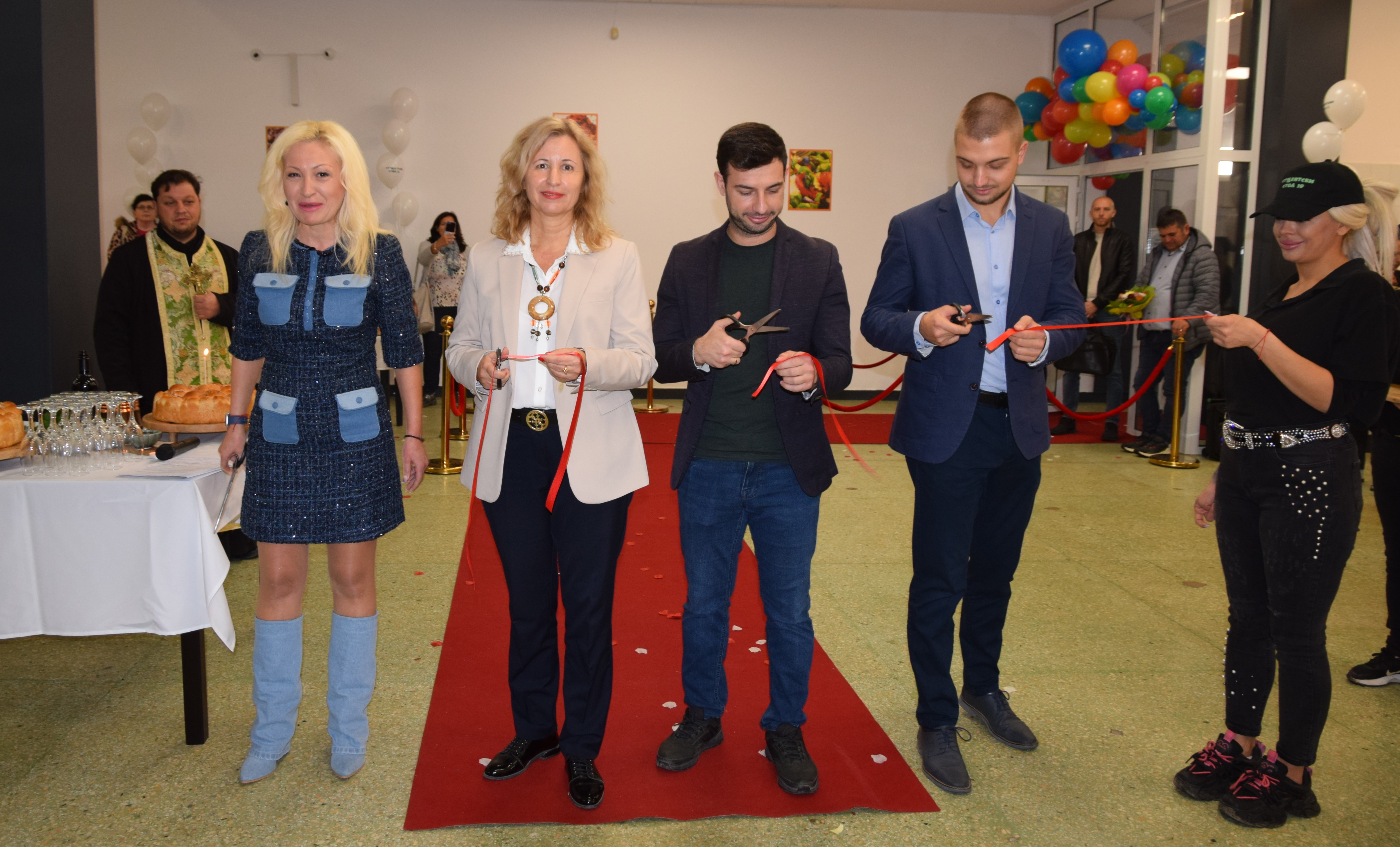 Емблематичният Стол 33 на УНСС отново работи - 29 октомври 2025