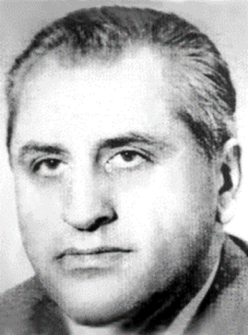 Никола Наумов